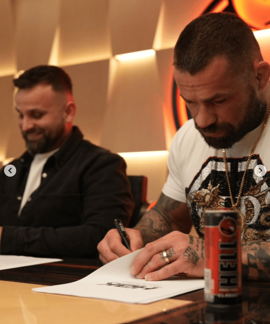 Karlos a spolupráce s Hel Boxing