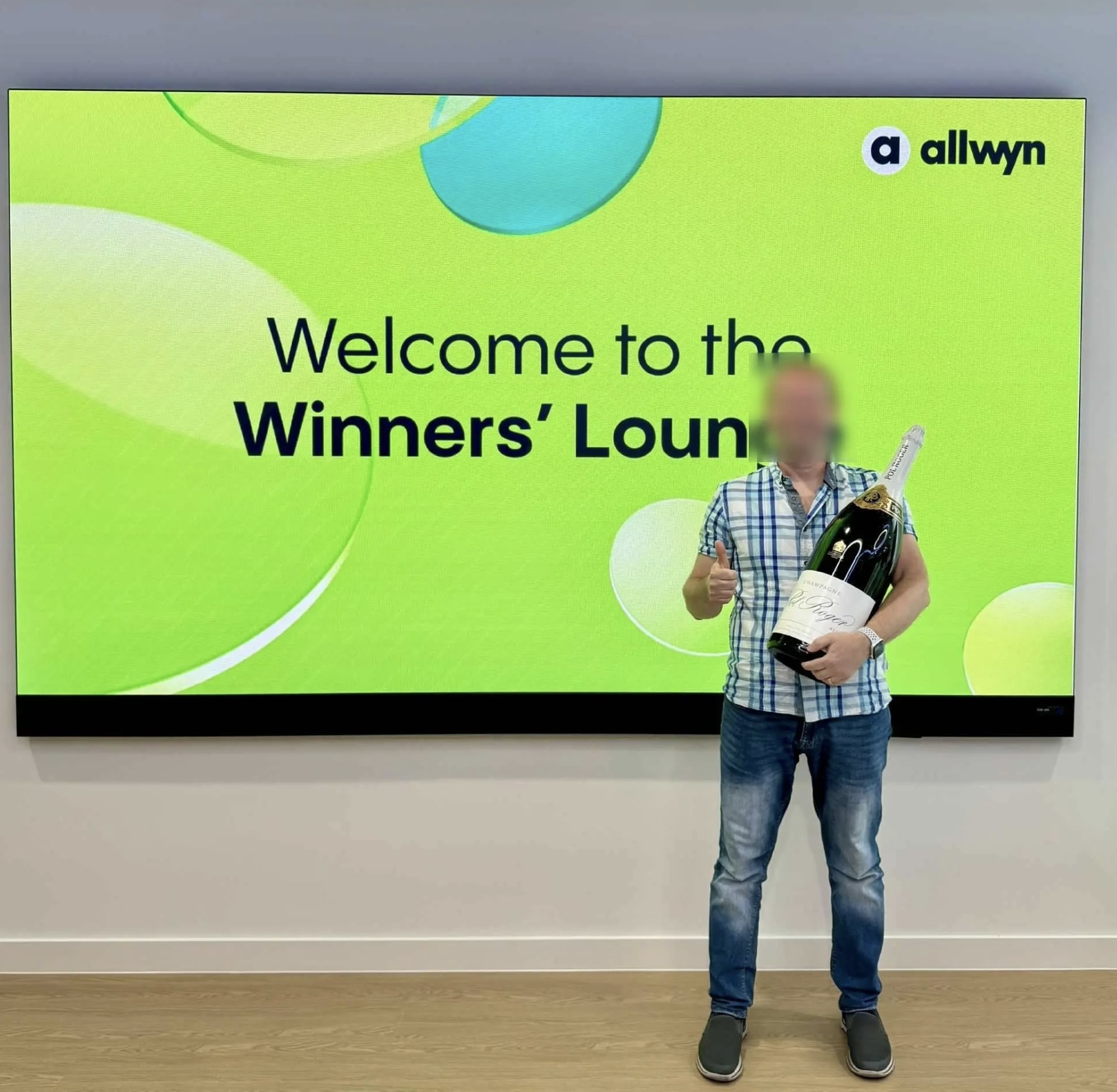 Michal vyhrál britskou loterii