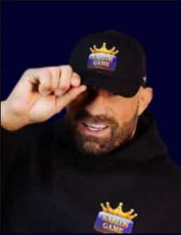 Karlos kšiltovka u Forbesu